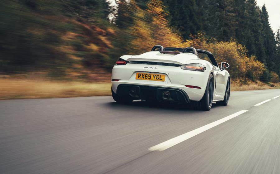  Porsche 718 Spyder (982) 2019 года  (UK) (фото 6 из 6)